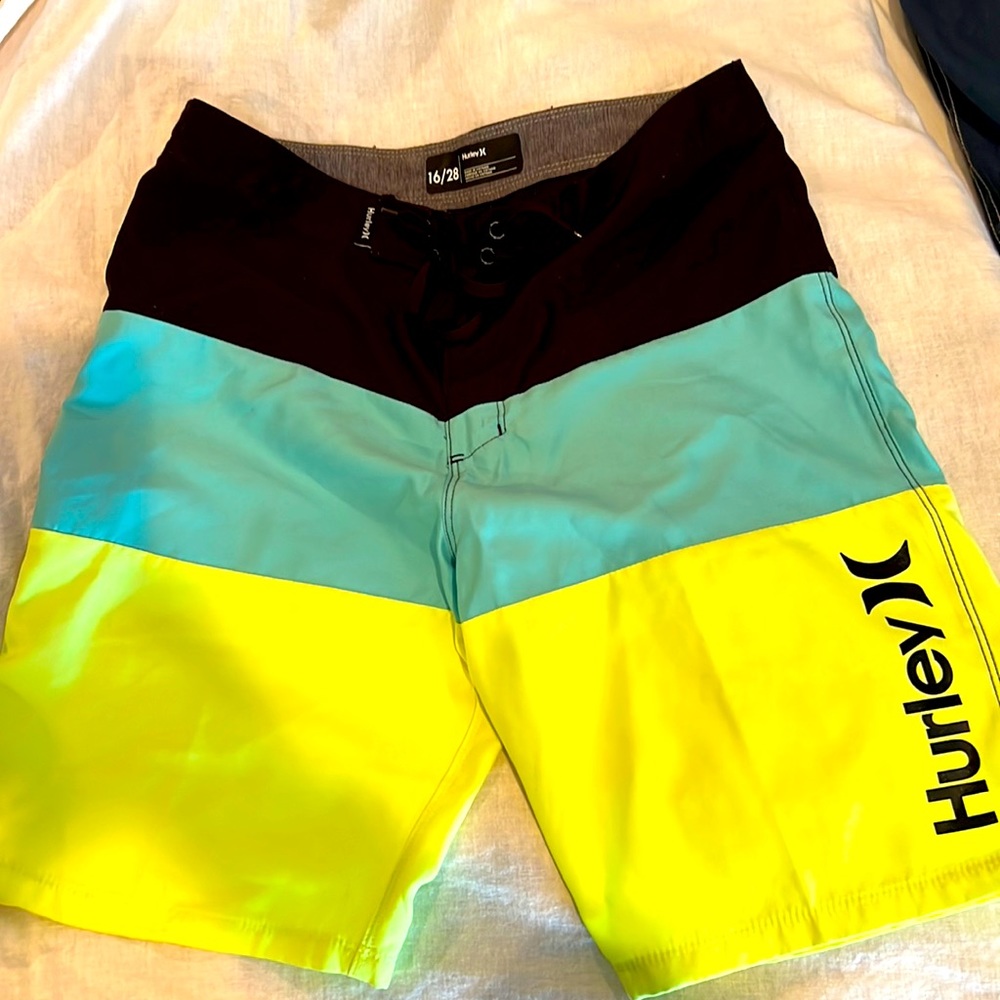 Boys Hurley Swim trunks Size 16/28 Multi-colored